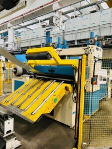 스탬핑 프레스 Schuler T600 - 600 톤 (ID:76401) - Dabrox.com