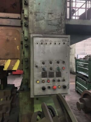 너클 조인트 프레스 TMP Voronezh K504.003.844 - 2500 톤 (사진 1)