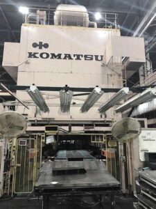 스탬핑 프레스 Komatsu - 1800 톤