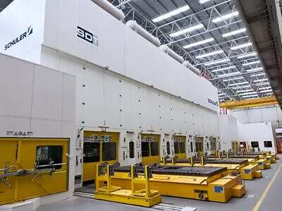스탬핑 라인 Schuler G1 5P/7300 - 7300 톤 (사진 1)