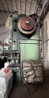 C형 프레스 Stanko KM2134A - 250 톤 (사진 2)