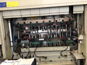 스탬핑 프레스 Schuler GMO 2-315-2000-160 - 315 톤 (ID:76354) - Dabrox.com