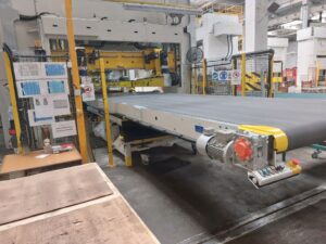 스탬핑 프레스 Aida DSF-TE4-20000-730-250 - 2000 톤 (ID:76378) - Dabrox.com