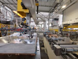 스탬핑 프레스 Aida DSF-TE4-20000-730-250 - 2000 톤 (ID:76378) - Dabrox.com