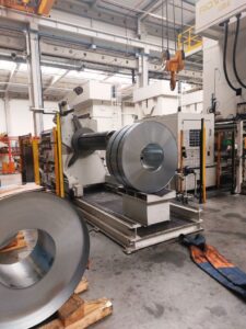 스탬핑 프레스 Aida S4-20000/5500x2500/LD-ET3 - 2000 톤 (ID:76379) - Dabrox.com