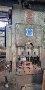 트리밍 프레스 Smeral LKO 315 - 315 톤 (ID:75395) - Dabrox.com