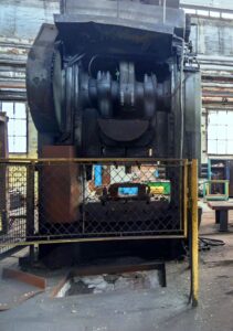 트리밍 프레스 Smeral LKO 315 - 315 톤 (ID:75395) - Dabrox.com