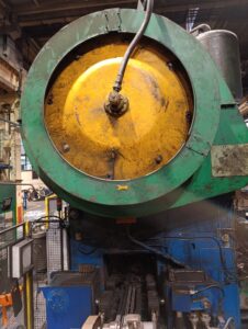 열간단조 프레스 Komatsu CAH2000 - 2000 톤 (ID:76397) - Dabrox.com