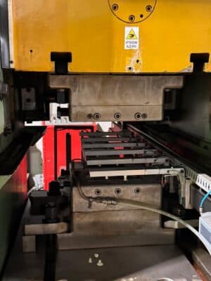 너클 조인트 프레스 Barnaul K8340 - 1000 톤 (사진 7)