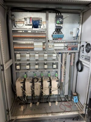 냉간 단조 프레스 Chin Fong KP-1000 - 1000 톤 (사진 4)