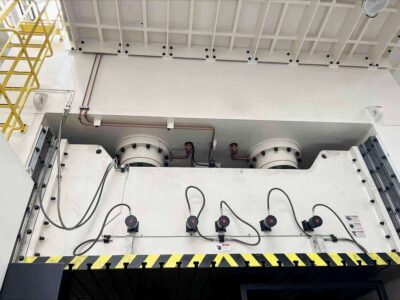 스탬핑 프레스 Simpac PH-1000 - 1000 톤 (사진 4)