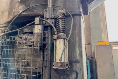 나사 프레스 Berrenberg RSPe 230/300 - 300 톤 (사진 12)