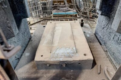 나사 프레스 Berrenberg RSPe 230/300 - 300 톤 (사진 8)