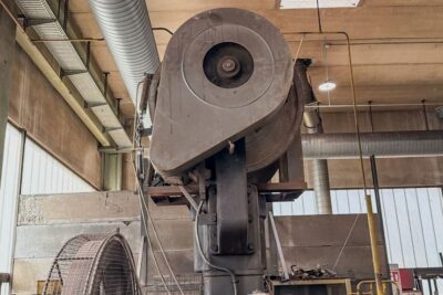 나사 프레스 Berrenberg RSPe 230/300 - 300 톤 (사진 1)