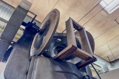 나사 프레스 Berrenberg RSPe 230/300 - 300 톤 (사진 5)