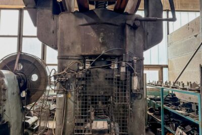 나사 프레스 Berrenberg RSPe 230/300 - 300 톤 (사진 3)