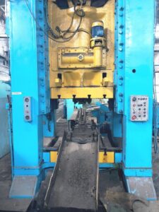 트리밍 프레스 TMP Voronezh K9540 - 1000 톤 (ID:76058) - Dabrox.com