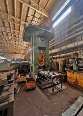 트리밍 프레스 TMP Voronezh KB2536 - 400 톤 (사진 3)