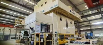스탬핑 프레스 Simpac DTE4 2500 - 2500 톤 (사진 2)