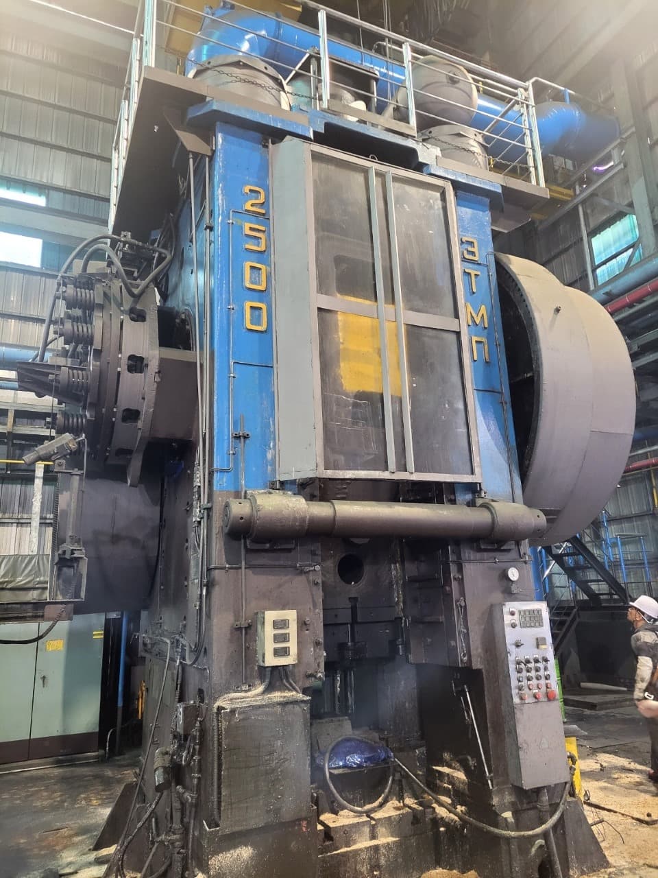 열간 단조 프레스 TMP Voronezh K8544 - 2500 톤