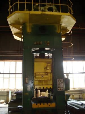트리밍 프레스 Kuzlitmash KB9536 - 400 톤  (사진 1)