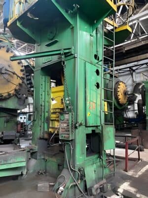 트리밍 프레스 Kuzlitmash KD9536 - 400 톤  (사진 3)
