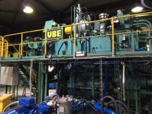 압출 프레스 UBE 800 MT - 800 톤 (ID:75467) - Dabrox.com