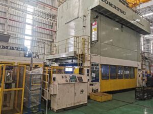 스탬핑 프레스 Komatsu E4T1700 - 1700 톤 (ID:76304) - Dabrox.com