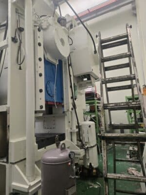 너클 조인트 프레스 Barnaul KB8342 - 1600 톤 (사진 1)