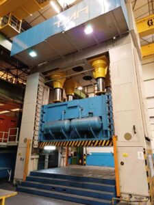 스탬핑 프레스 TMP Voronezh K4043 - 2000 톤 (ID:76332) - Dabrox.com